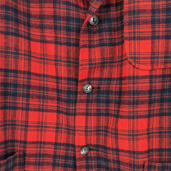 Pendleton Men's Overcoat Size 40 Vintage Red Plaid Thin 100% Wool - Picture 8 of 9